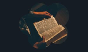 كتابة قصة قصيرة بالعربية من خلال خطوات كتابة قصة قصيرة.